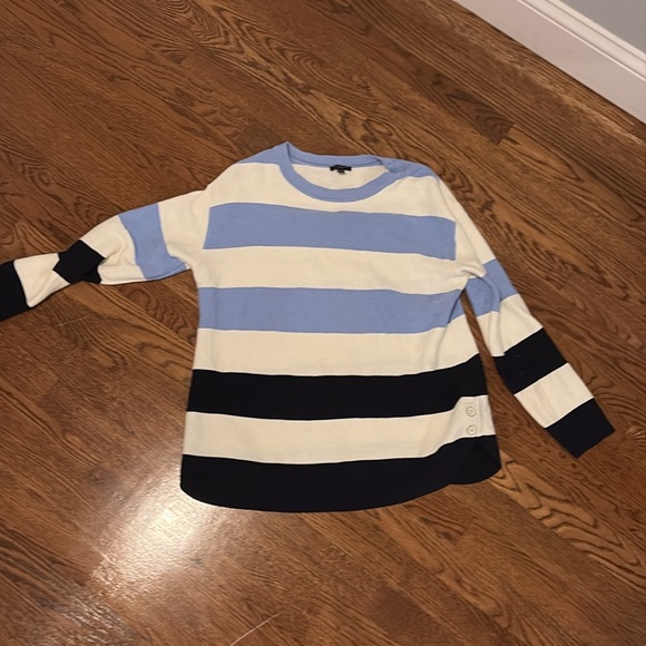 Talbots Petite Meduim 3/4 length sleeve stripped  sweater - Picture 8 of 8